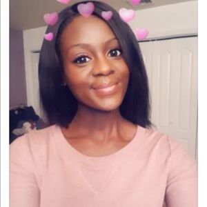 Meet your Posher, Simone